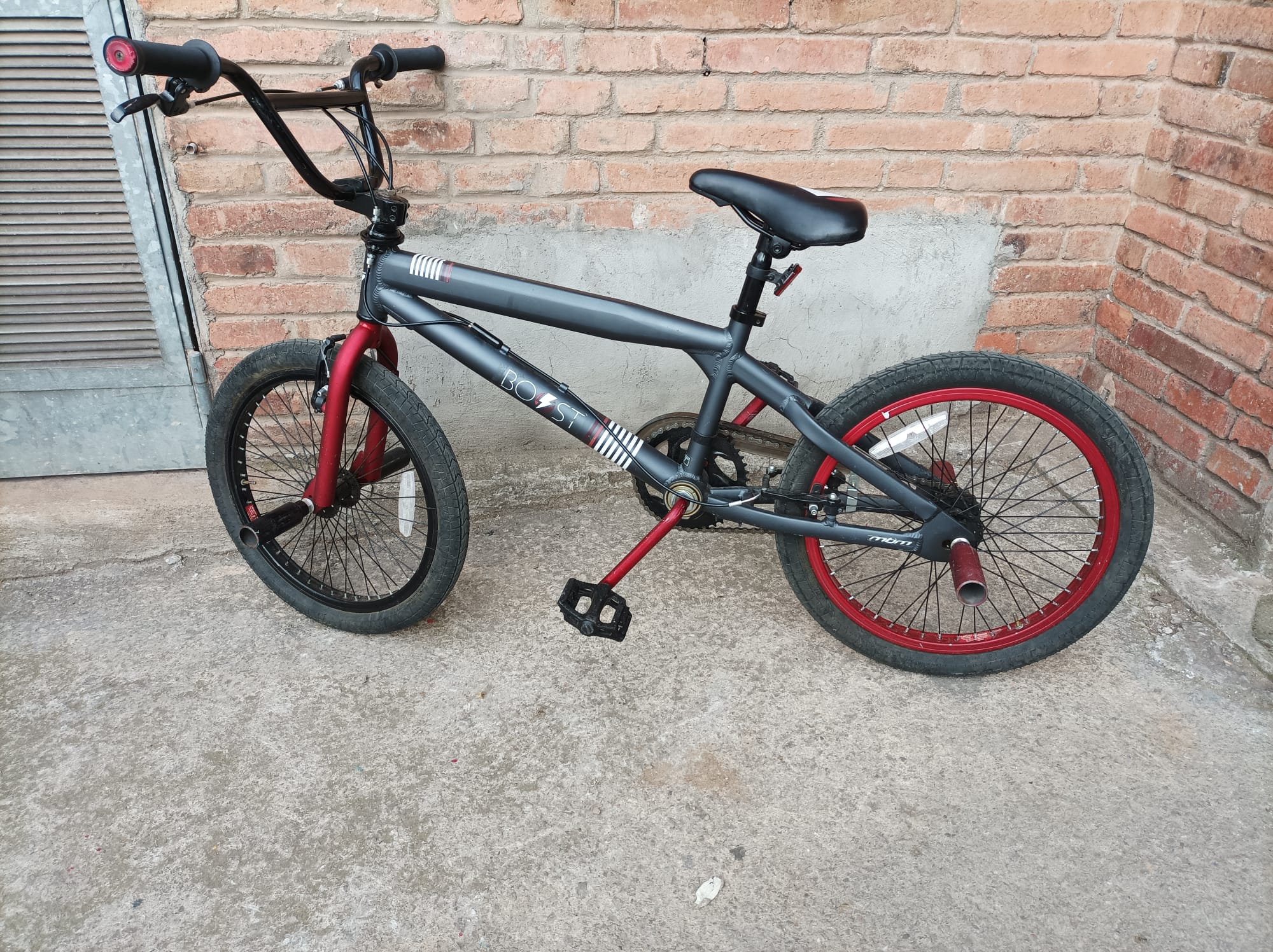 0084 bicicleta juvenil bmx mbm boost._50eu._.1u.